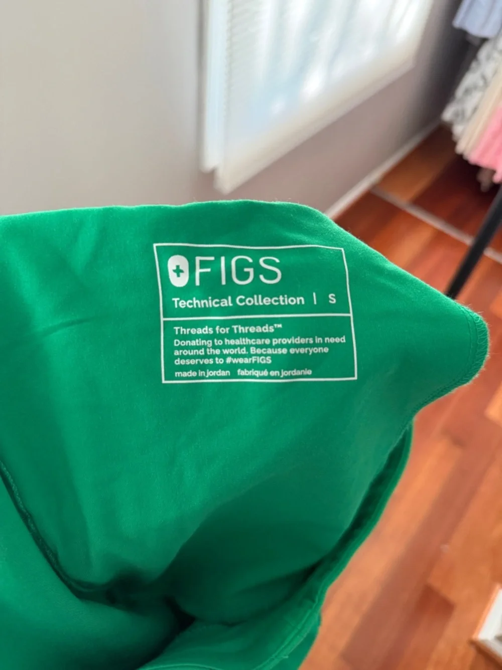 Figs Kade Cargo Scrub Pants in Evergreen - Picture 8 of 8